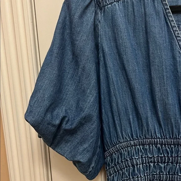 Pilcro puff sleeve V-Neck Denim Midi Dress with Smocked Waist M - Picture 6 of 13